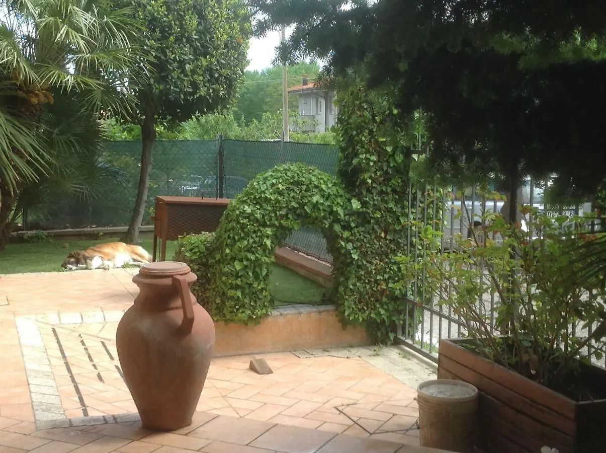 Villa Giulia Rimini 0*,